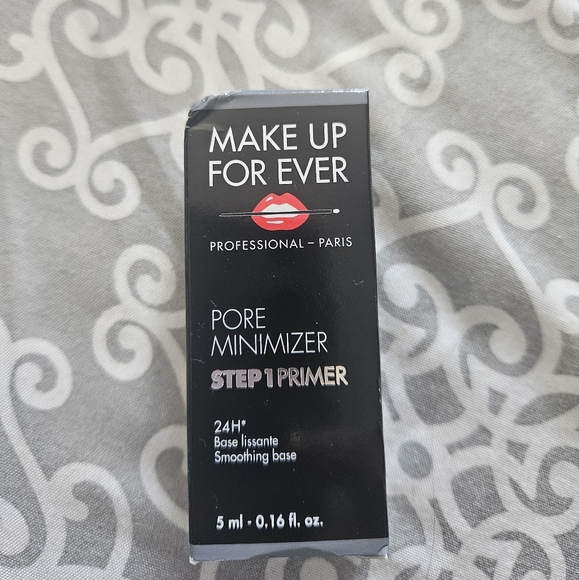 ⭐️FREE Make up Forever primer - Picture 2 of 3